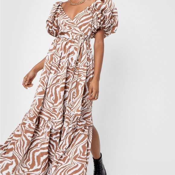 Puff Maxi Dress - Picture 2 of 2